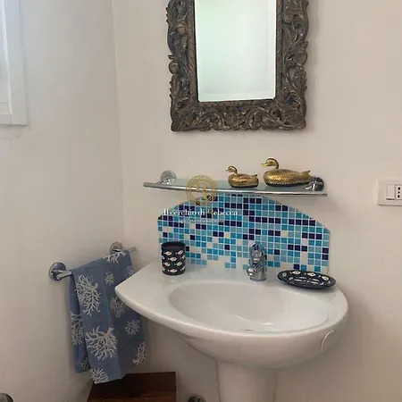 Rebecca's In Old Town Apartment *